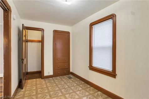 3533 Carlyle Avenue Cleveland OH 44109