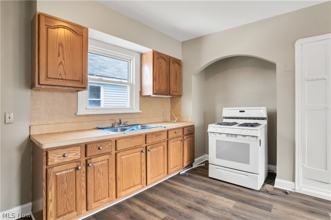 3533 Carlyle Avenue Cleveland OH 44109