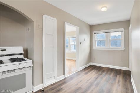 3533 Carlyle Avenue Cleveland OH 44109