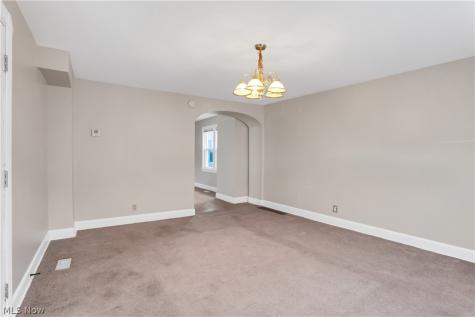 3533 Carlyle Avenue Cleveland OH 44109