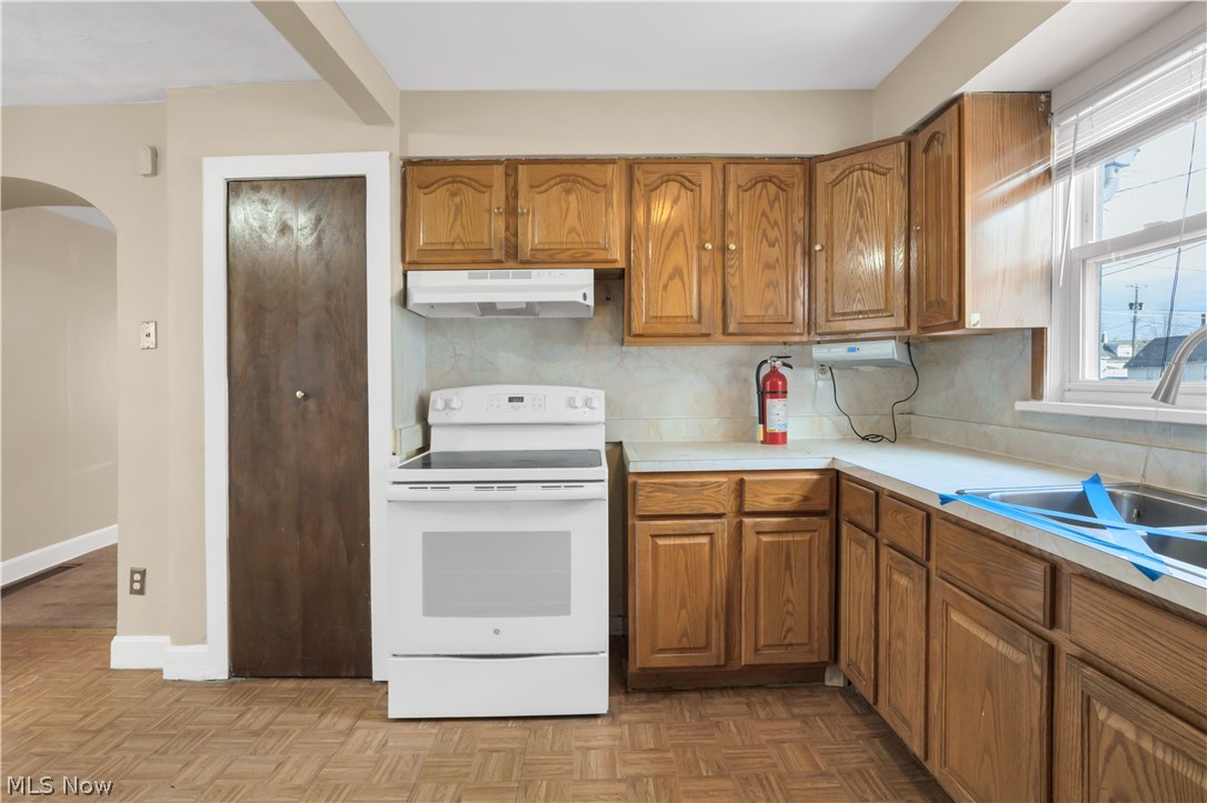 3533 Carlyle Avenue Cleveland OH 44109