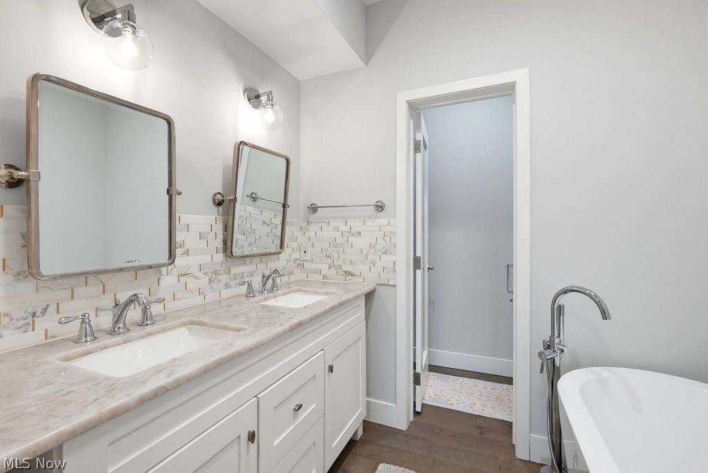 2441 Thurman Avenue Cleveland OH 44113