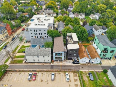 2441 Thurman Avenue Cleveland OH 44113