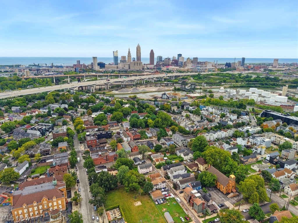 2441 Thurman Avenue Cleveland OH 44113