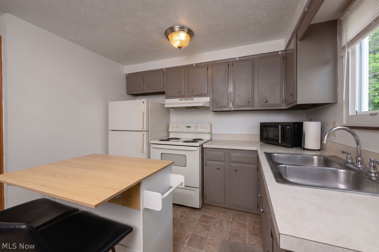 421 W Noble Street East Canton OH 44730