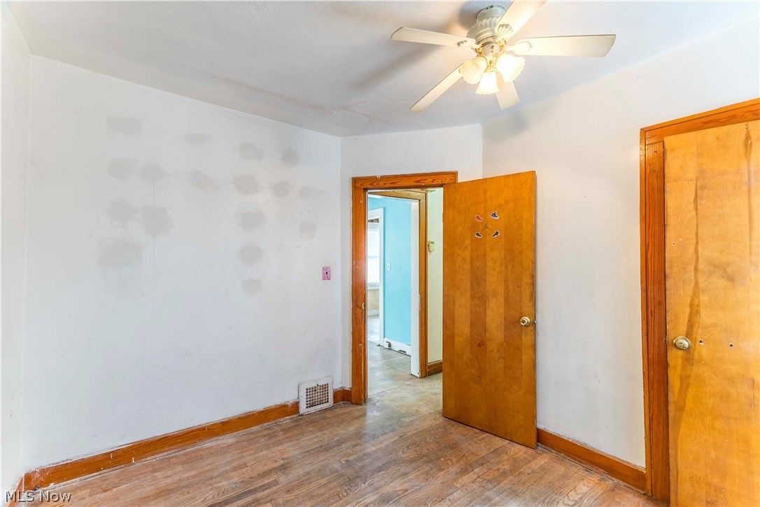 16007 Huntmere Avenue Cleveland OH 44110