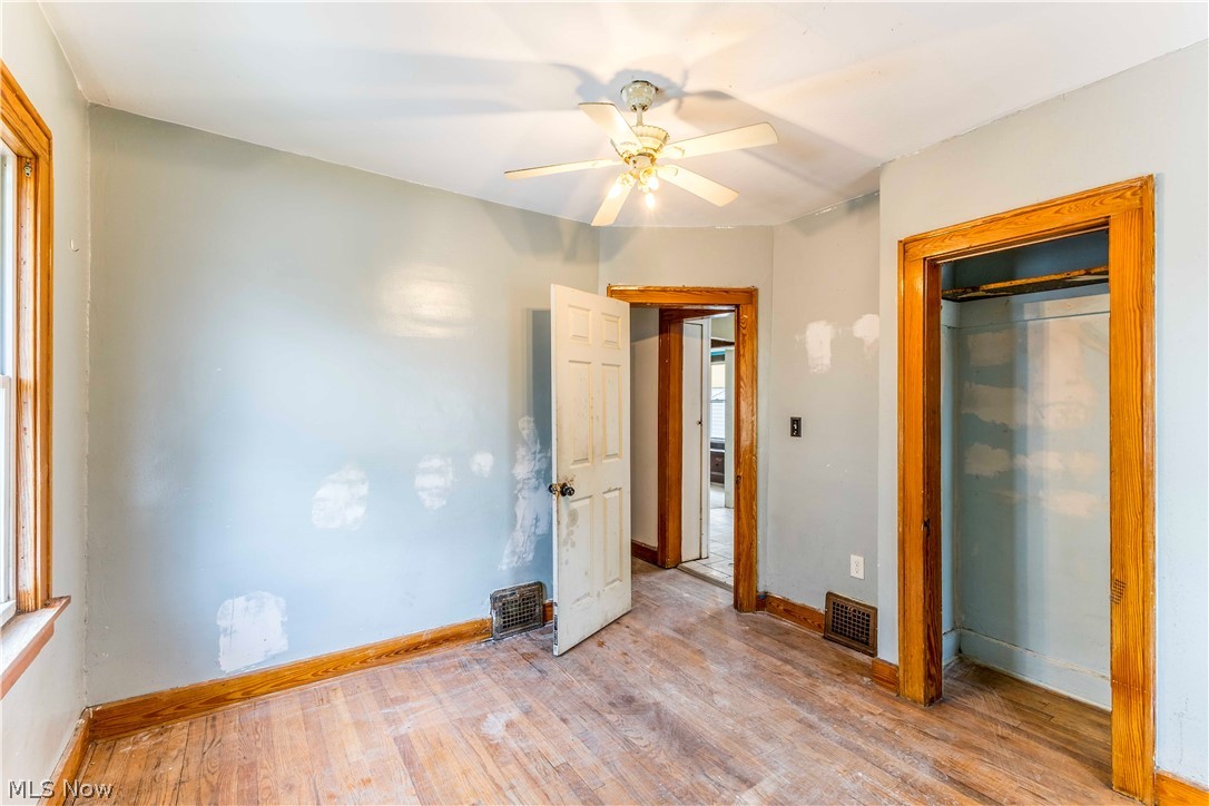 16007 Huntmere Avenue Cleveland OH 44110