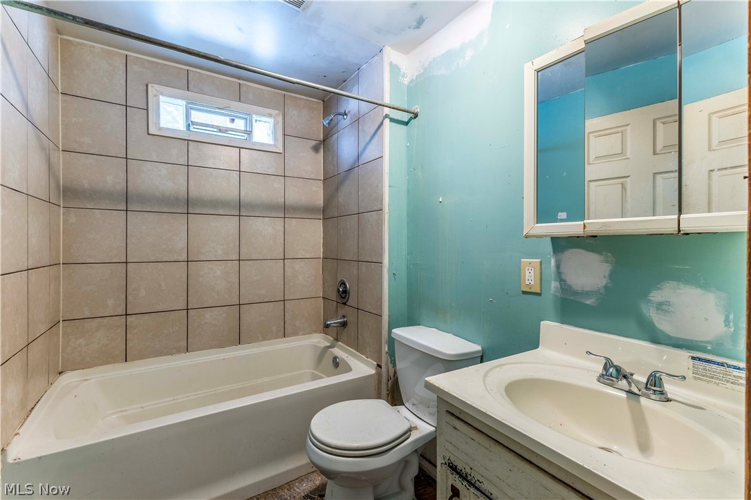 16007 Huntmere Avenue Cleveland OH 44110