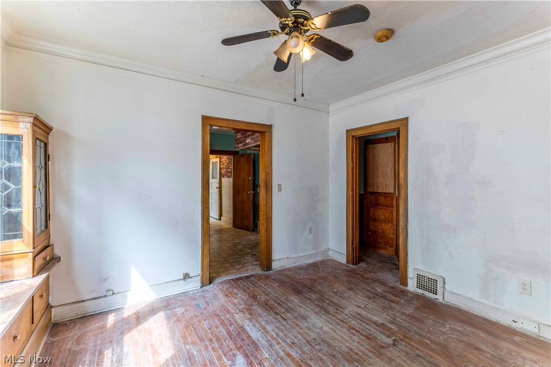 16007 Huntmere Avenue Cleveland OH 44110