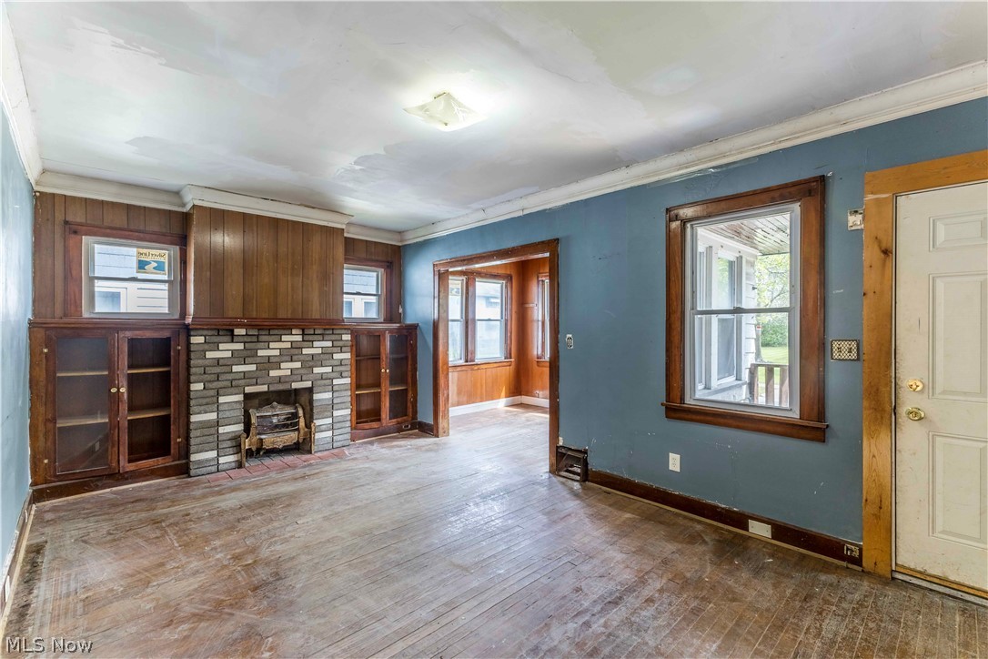16007 Huntmere Avenue Cleveland OH 44110