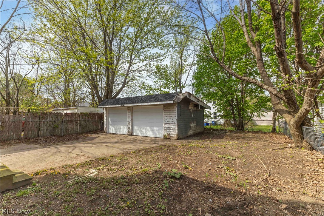 16007 Huntmere Avenue Cleveland OH 44110