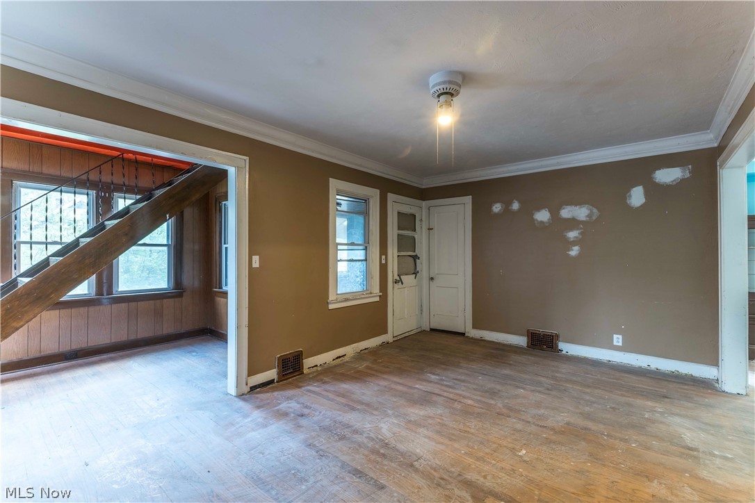 16007 Huntmere Avenue Cleveland OH 44110