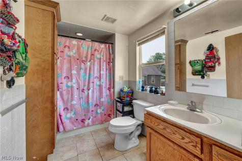 1206 Lawrence Road NE Canton OH 44705