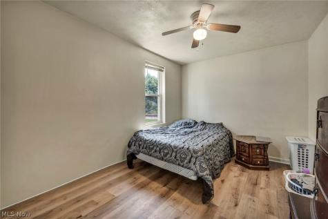 1206 Lawrence Road NE Canton OH 44705