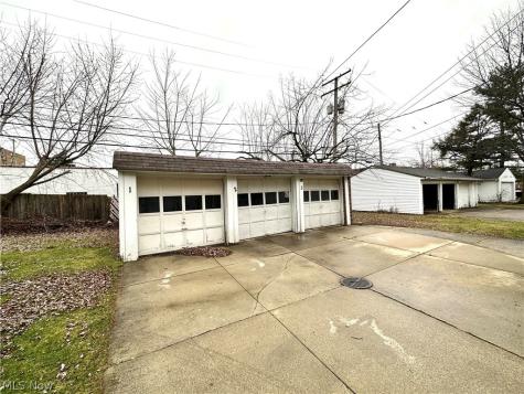 1478 Genesee Road South Euclid OH 44121
