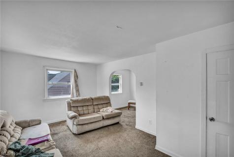 4512 W 150th Street Cleveland OH 44135