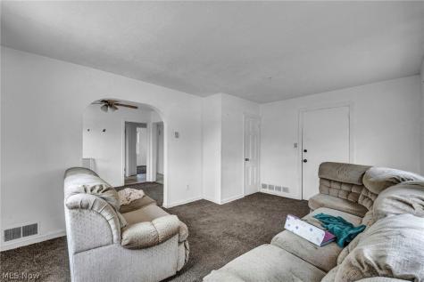4512 W 150th Street Cleveland OH 44135
