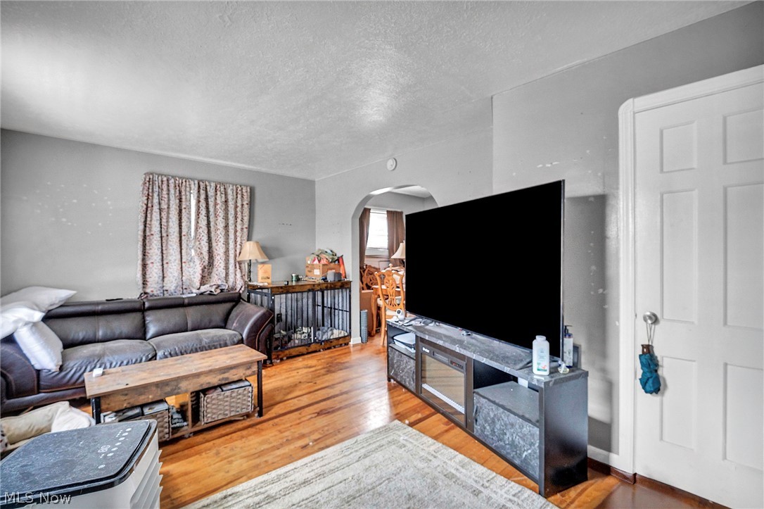 4512 W 150th Street Cleveland OH 44135