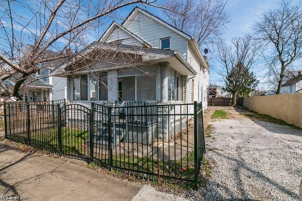3439 W 65th Street Cleveland OH 44102