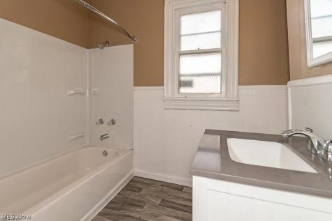 3439 W 65th Street Cleveland OH 44102