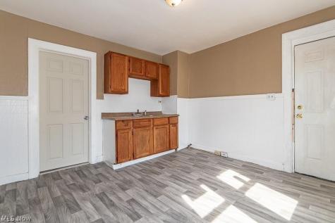 3439 W 65th Street Cleveland OH 44102