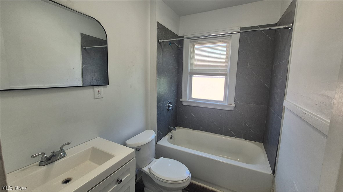 8511 Jeffries Avenue Cleveland OH 44105