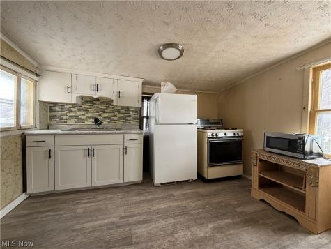 3834 Bosworth Road Cleveland OH 44111