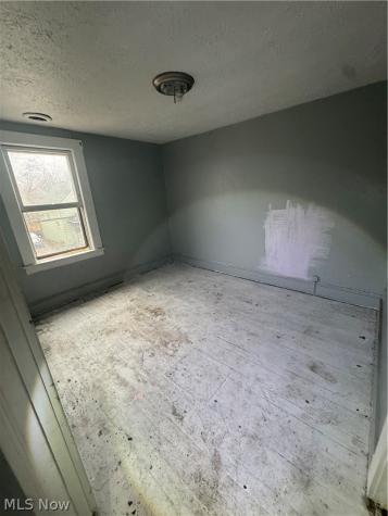 3008 Roanoke Avenue Cleveland OH 44109