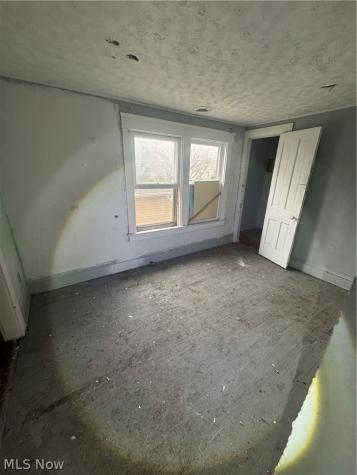 3008 Roanoke Avenue Cleveland OH 44109