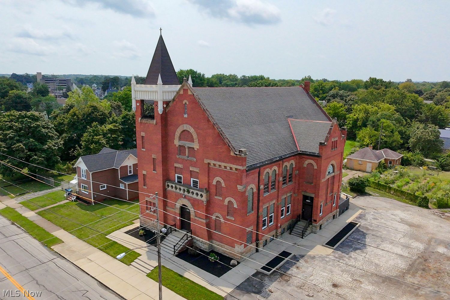 1548 Reid Avenue Lorain OH 44052