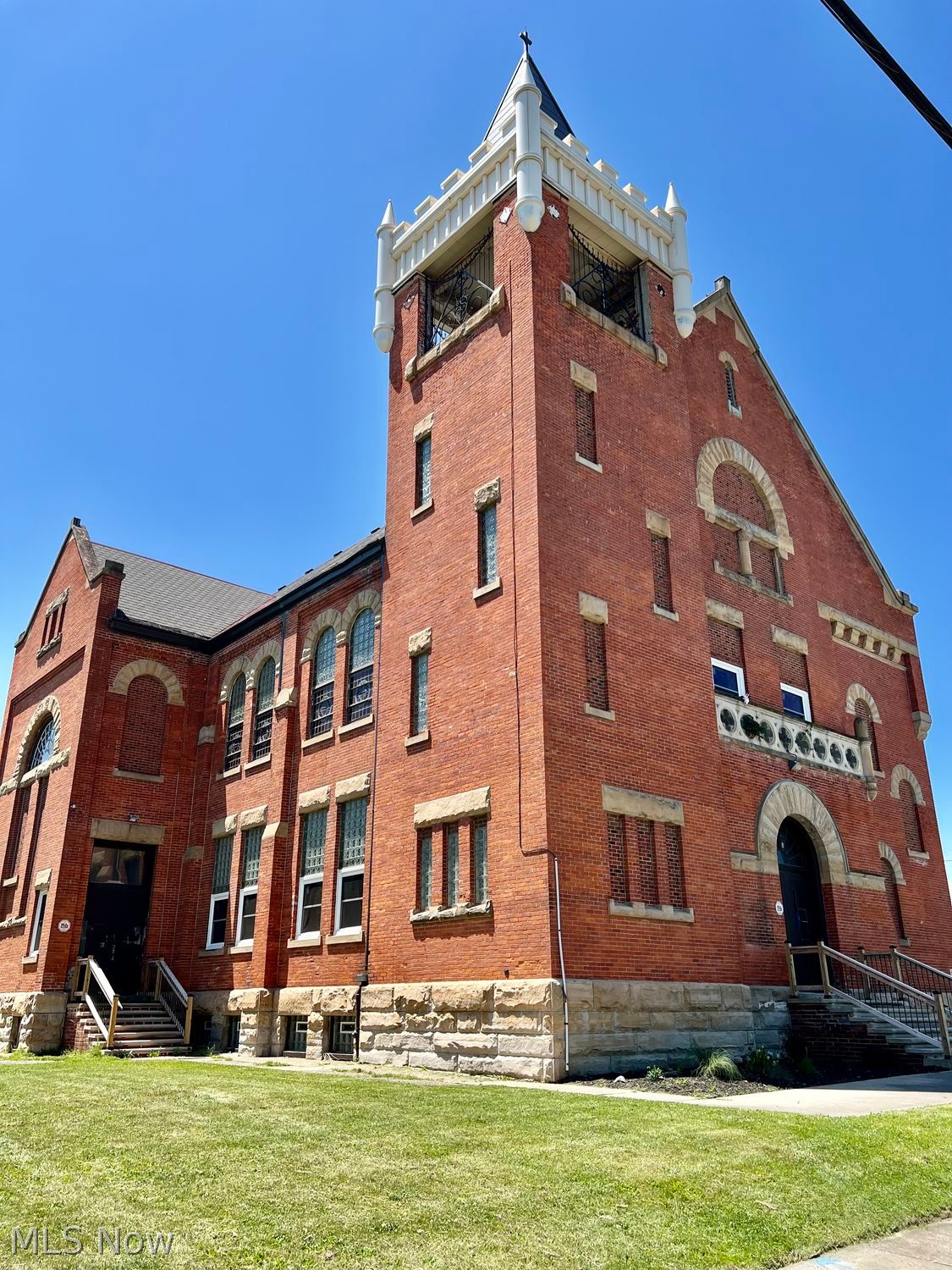 1548 Reid Avenue Lorain OH 44052