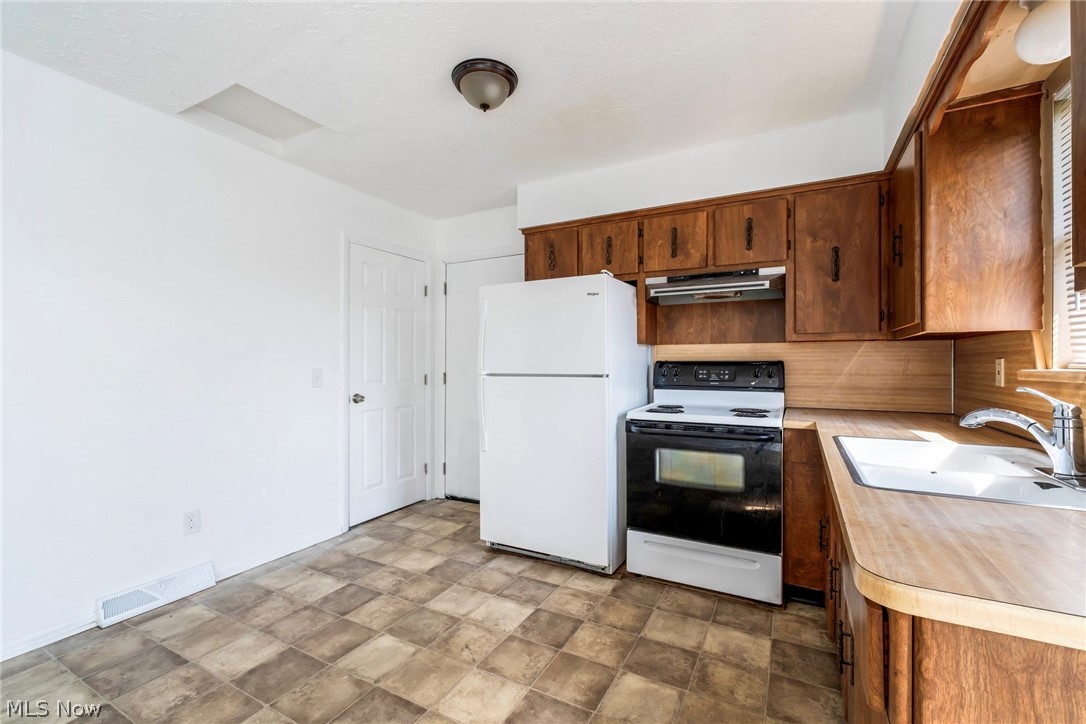 1861 Cloveridge Drive Orrville OH 44667