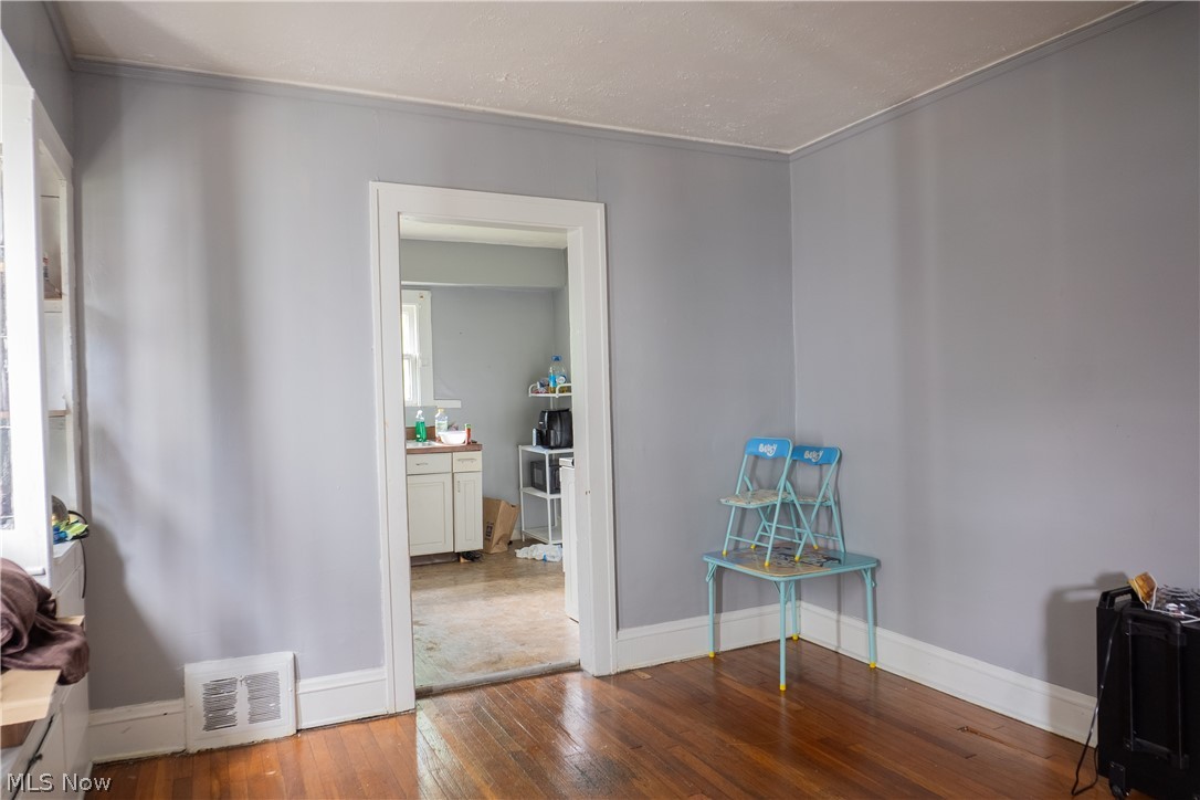 9917 Manor Avenue Cleveland OH 44104