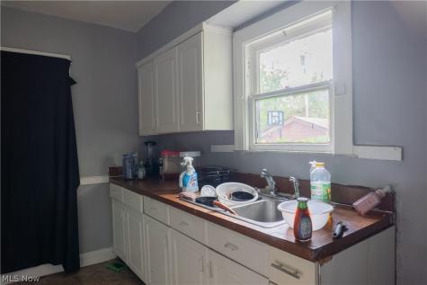 9917 Manor Avenue Cleveland OH 44104