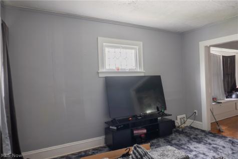 9917 Manor Avenue Cleveland OH 44104
