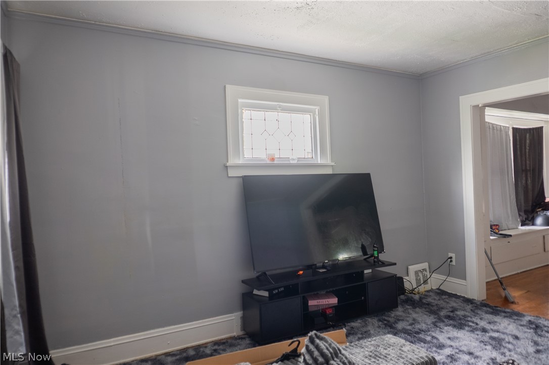 9917 Manor Avenue Cleveland OH 44104
