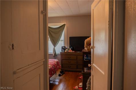 9917 Manor Avenue Cleveland OH 44104
