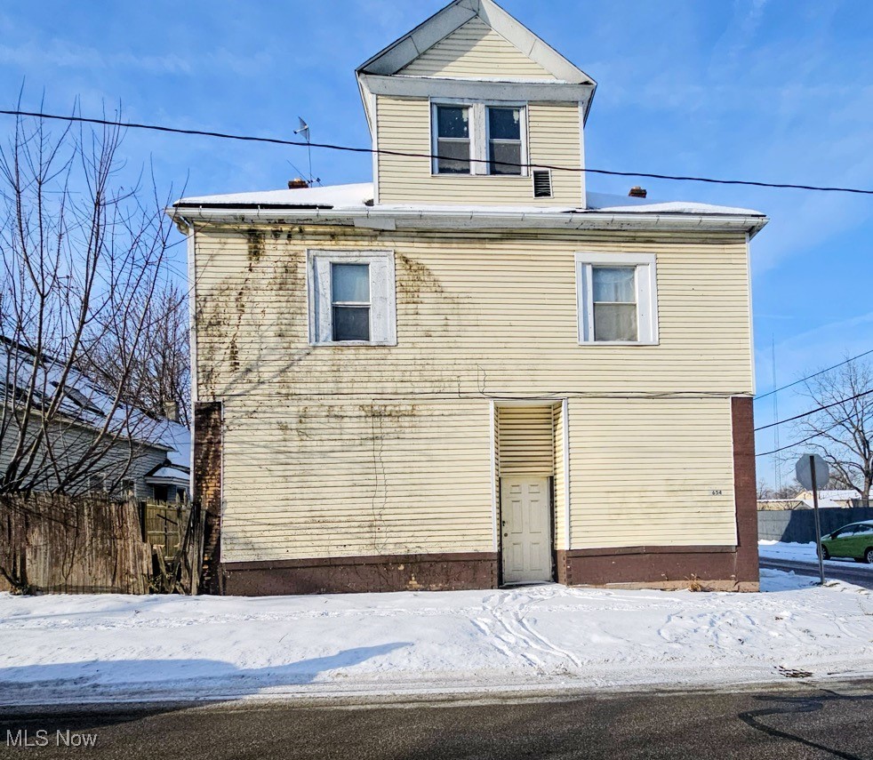 3654 E 53rd Street Cleveland OH 44105