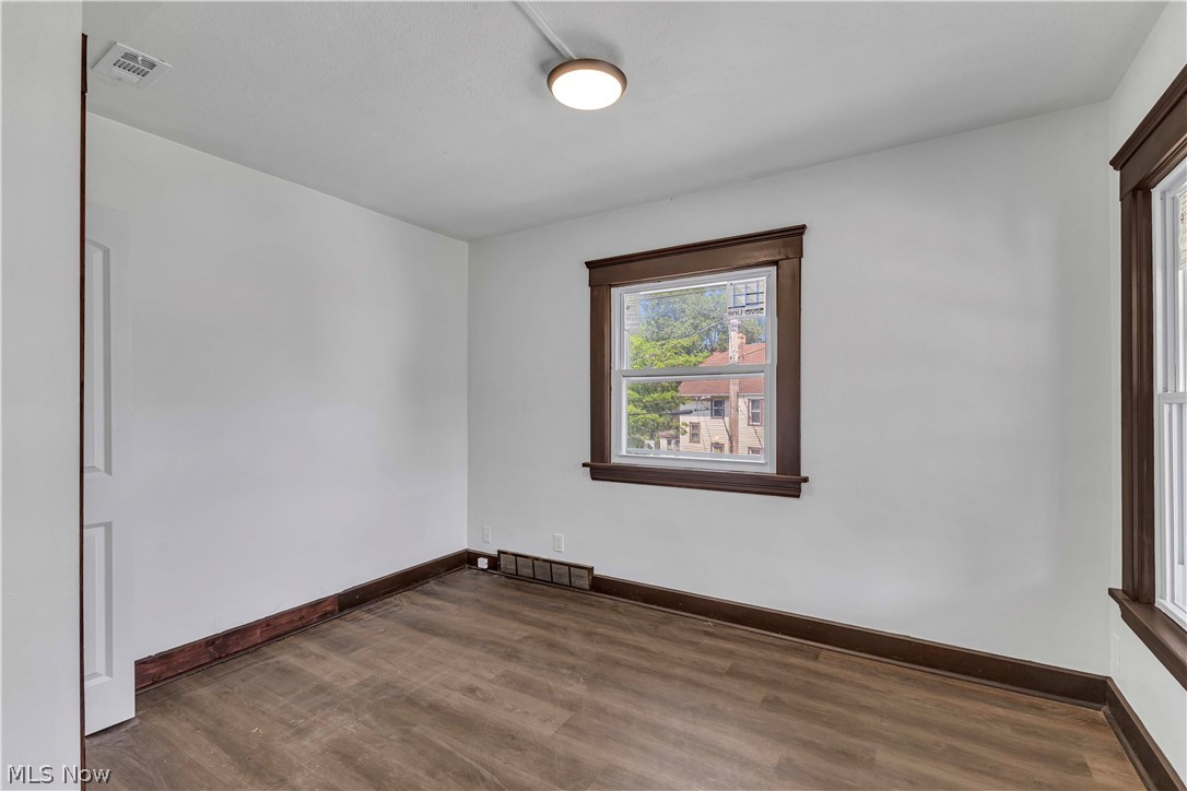 4270 Valley Road Cleveland OH 44109