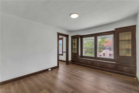 4270 Valley Road Cleveland OH 44109