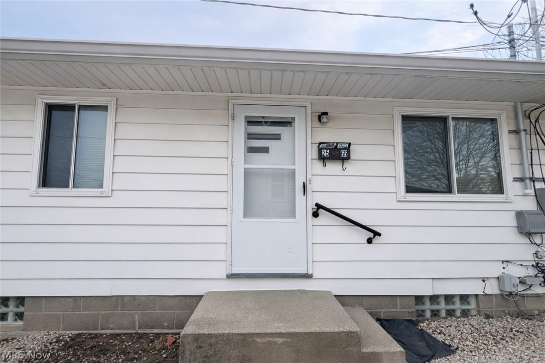 2566 & 2568 Albrecht Avenue Akron OH 44312