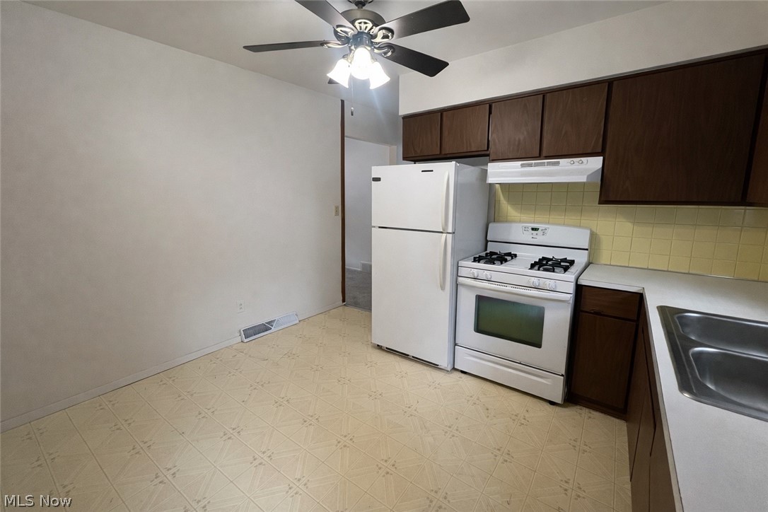 2566 & 2568 Albrecht Avenue Akron OH 44312