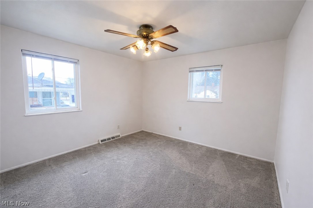 2566 & 2568 Albrecht Avenue Akron OH 44312