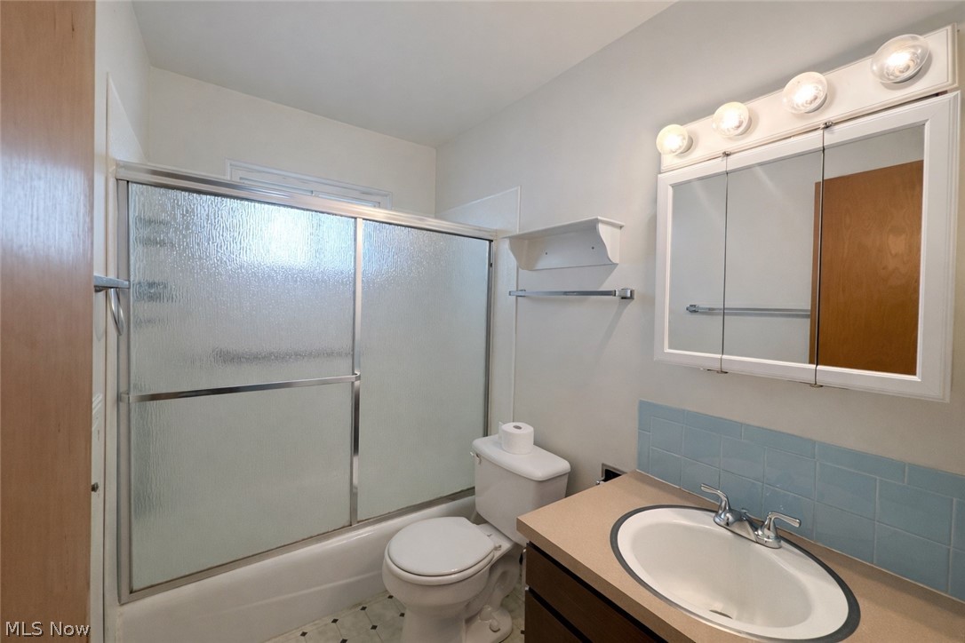 2566 & 2568 Albrecht Avenue Akron OH 44312