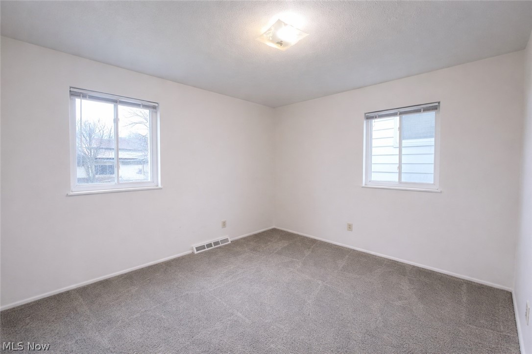 2566 & 2568 Albrecht Avenue Akron OH 44312