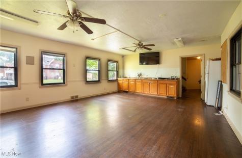 795-796 5th Street Youngstown OH 44471