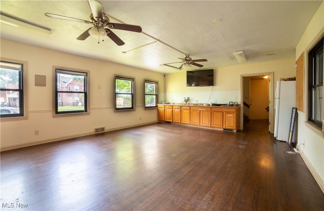 795-796 5th Street Youngstown OH 44471