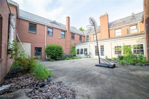795-796 5th Street Youngstown OH 44471