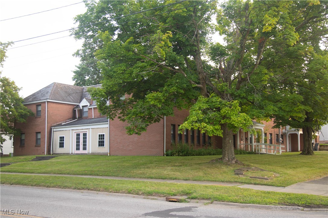 795-796 5th Street Youngstown OH 44471