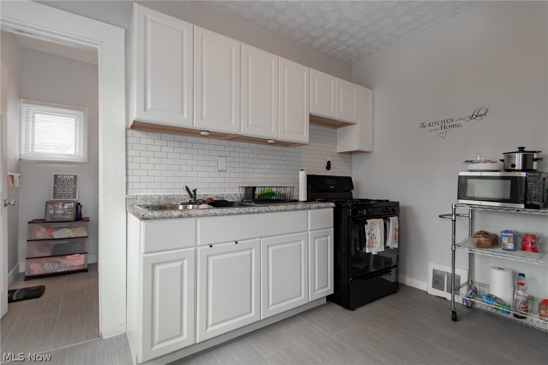 10302 Manor Avenue Cleveland OH 44104